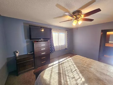 705 4th Ave NW, Plainview, MN 55964 photo 9