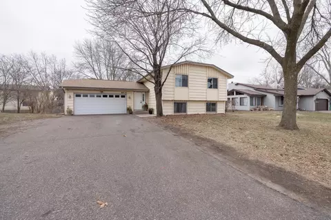 8432 Sheridan Ave N, Brooklyn Park, MN 55444