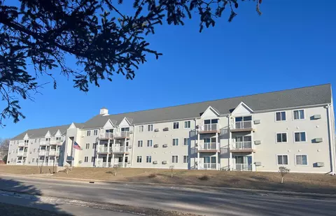 101 Albion Ave #105, Fairmont, MN 56031