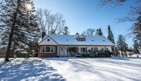 1304 Washington St, Northfield, MN 55057