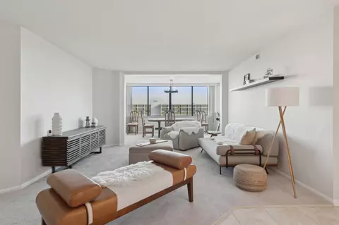 6566 France Ave S #705, Edina, MN 55435