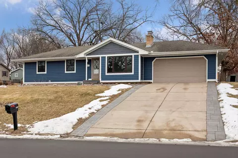 3016 Independence Ave N, New Hope, MN 55427