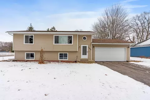 7624 Fremont Ave N, Brooklyn Park, MN 55444