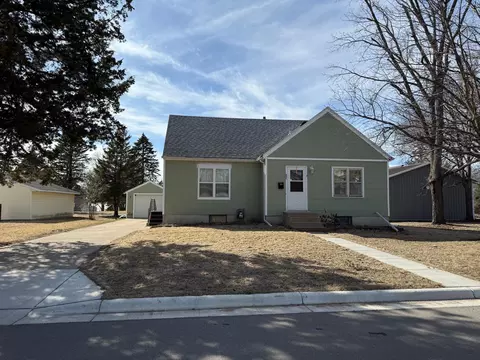602 2nd St NE, Montgomery, MN 56069