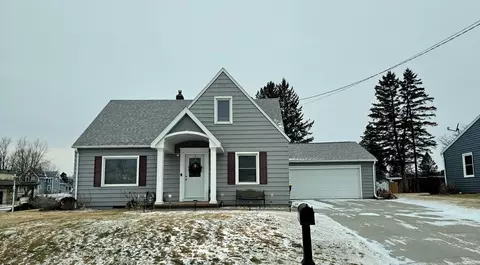 703 N Marshall St, Caledonia, MN 55921