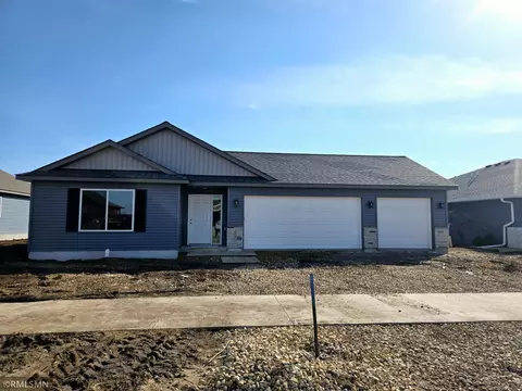 2007 Essler Dr, Saint Peter, MN 56082