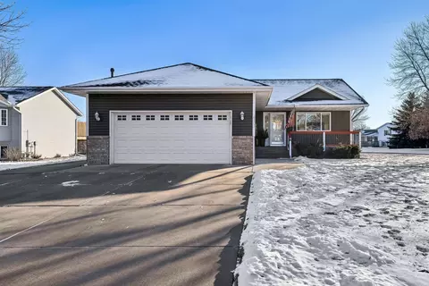 6102 Bakken St, Monticello, MN 55362