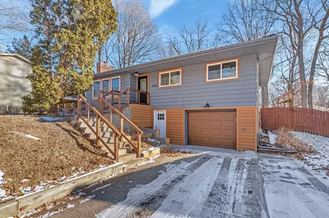 2928 Westedge Blvd, Mound, MN 55364