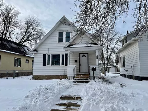 2411 2nd Ave W, Hibbing, MN 55746