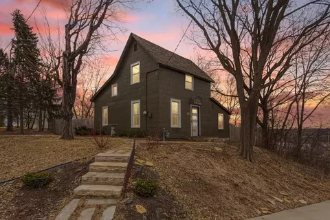 401 Orchard St S, Northfield, MN 55057