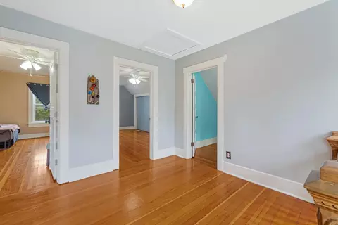 Entry Way - 700 9th Ave SW, Faribault, MN 55021 photo 5 of 5