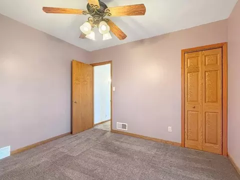 106 N 3rd Ave E, Truman, MN 56088 photo 10