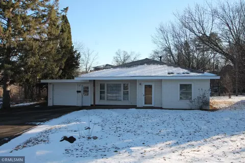 4219 Oak Drive Ln, Minnetonka, MN 55343