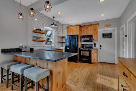 108 3rd Ave NW, Crosby, MN 56441