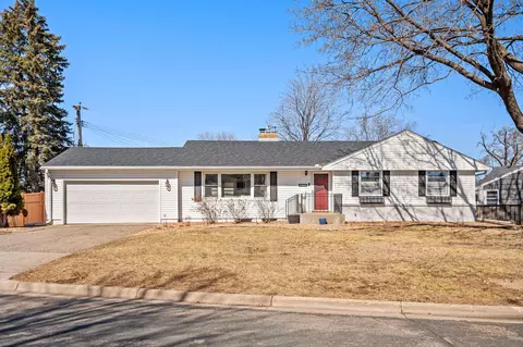 6924 Southdale Rd, Edina, MN 55435