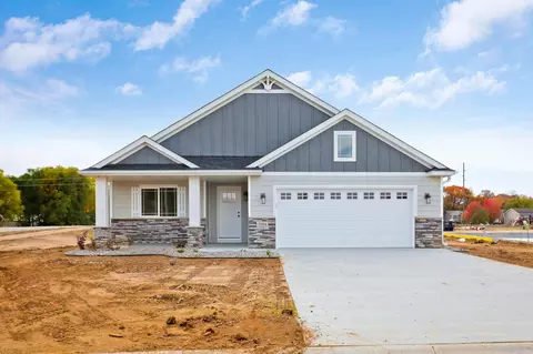10028 177th Ave NW, Elk River, MN 55330