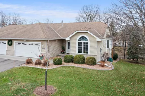 4055 Alpine Ave, Vadnais Heights, MN 55127
