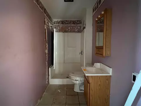 Bath - 309 Forest St, Beardsley, MN 56211 photo 1 of 2
