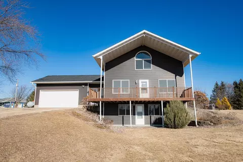 32906 Headwaters Dr, Winona, MN 55987