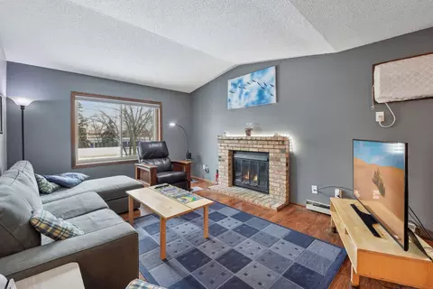 2030 Ridge Dr #32, Saint Louis Park, MN 55416