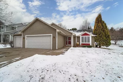 10401 Windrose Curv, Elko New Market, MN 55020