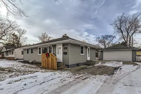 5919 Halifax Pl, Brooklyn Center, MN 55429