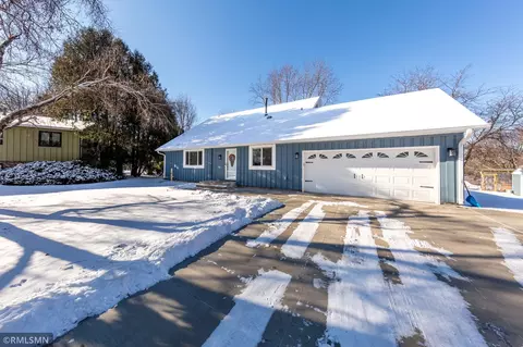 2644 Edgewood Ct, Stillwater, MN 55082
