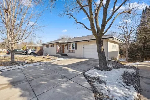 50 Battle Creek Pl, Saint Paul, MN 55119