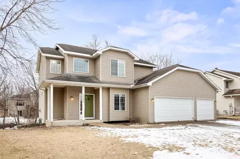 1143 Goldfinch Dr, Waconia, MN 55387
