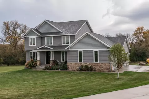3931 Creek View Ln SW, Rochester, MN 55902