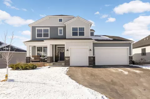 138 Maple Ter, Waconia, MN 55387