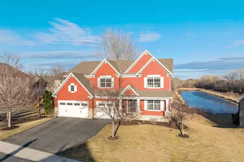 17886 Hyde Park Ave, Lakeville, MN 55044