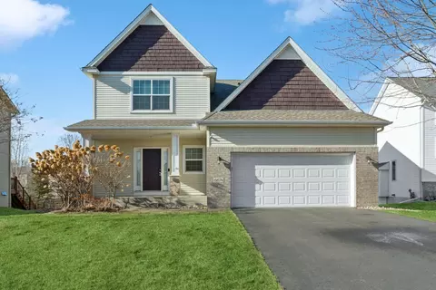 6674 145th Alcove N, Hugo, MN 55038