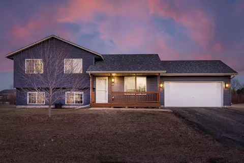 315 Gloria Ave, Green Isle, MN 55338