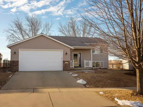1102 3rd St SE, Kasson, MN 55944