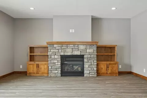 361 Vorwald St, River Falls, WI 54022 photo 11