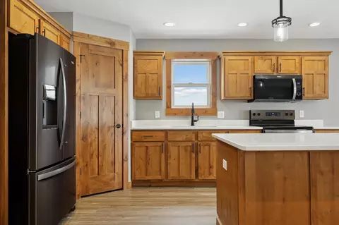 361 Vorwald St, River Falls, WI 54022 photo 4