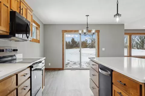 361 Vorwald St, River Falls, WI 54022 photo 6