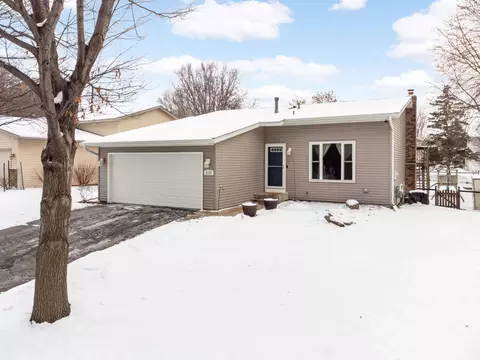 4735 Narvik Dr, Eagan, MN 55122