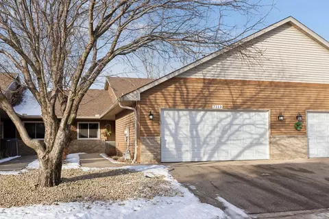 7113 Ivy Ridge Ln, Lino Lakes, MN 55014