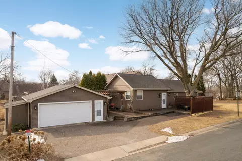 6358 Eagle Lake Dr, Maple Grove, MN 55369