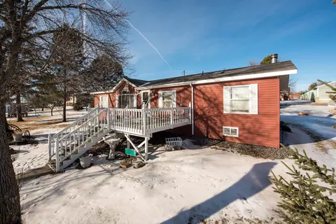 106 W 3rd St, Starbuck, MN 56381