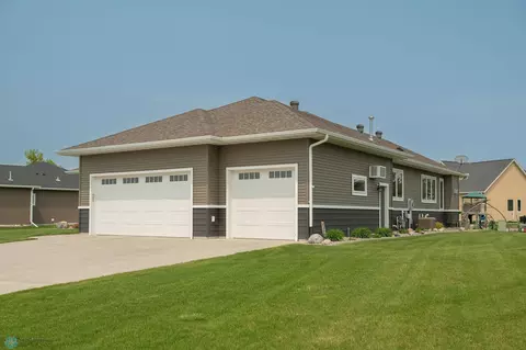 Exterior - 831 Sunset Dr, Mapleton, ND 58059 photo 6 of 18