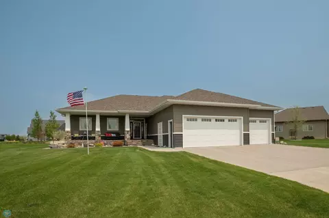 Exterior - 831 Sunset Dr, Mapleton, ND 58059 photo 3 of 18