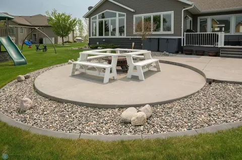 Exterior - 831 Sunset Dr, Mapleton, ND 58059 photo 12 of 18