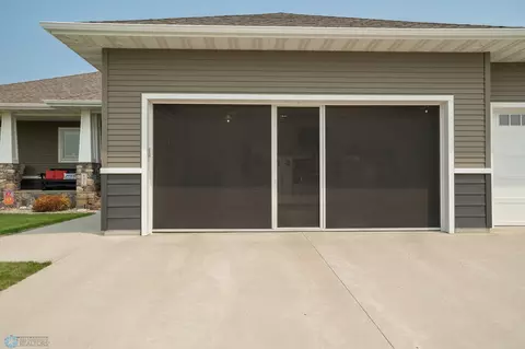 Exterior - 831 Sunset Dr, Mapleton, ND 58059 photo 9 of 18