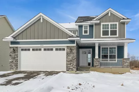7533 Norway Ln, Lino Lakes, MN 55038