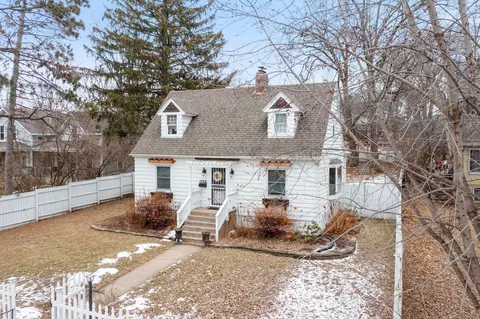 1222 2nd St, Hudson, WI 54016