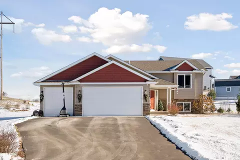 17869 Lincoln St NW, Elk River, MN 55330