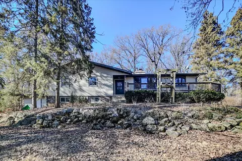 4335 Oak Park Rd, Deerfield, WI 53531